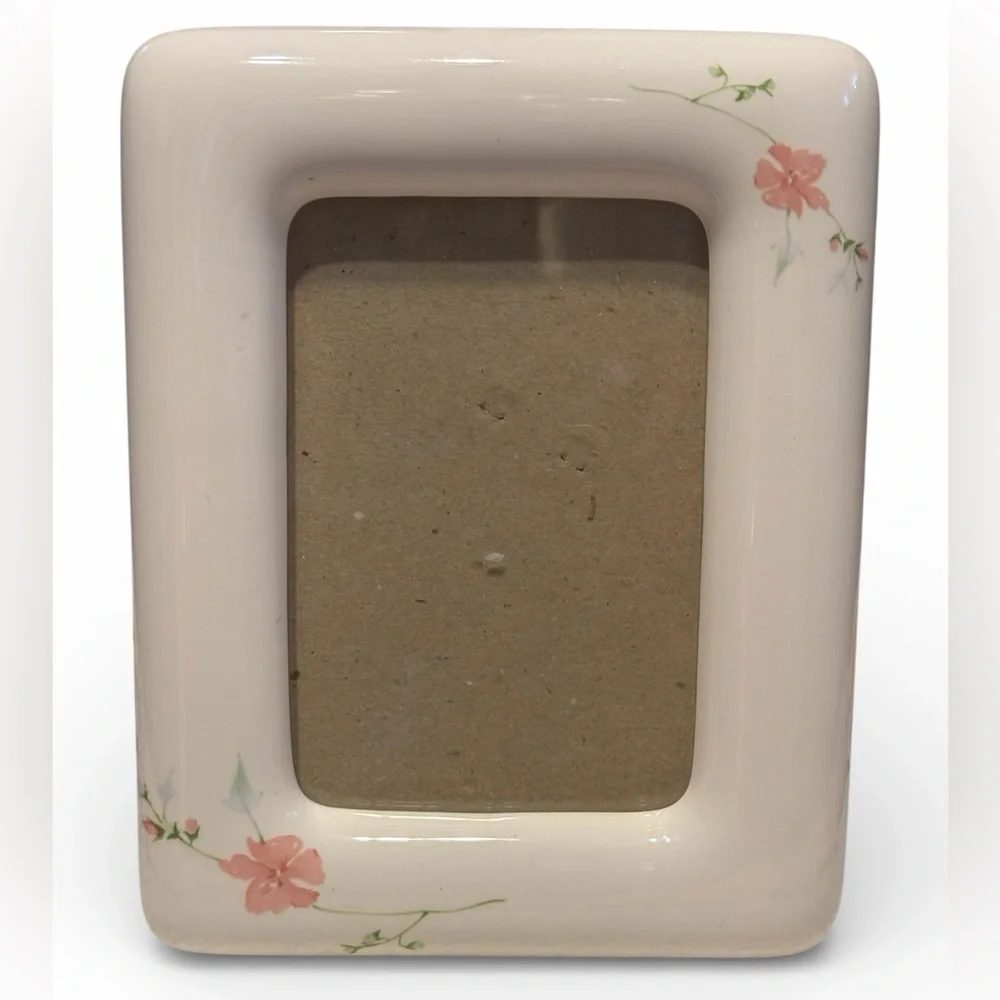 Floral Ceramic Photo Frame - like new 5.5 X 7